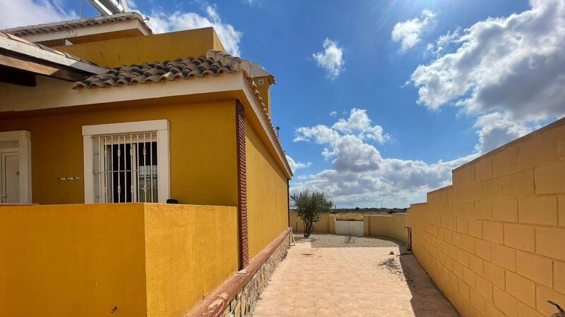 2 Cuarto Villa en venta