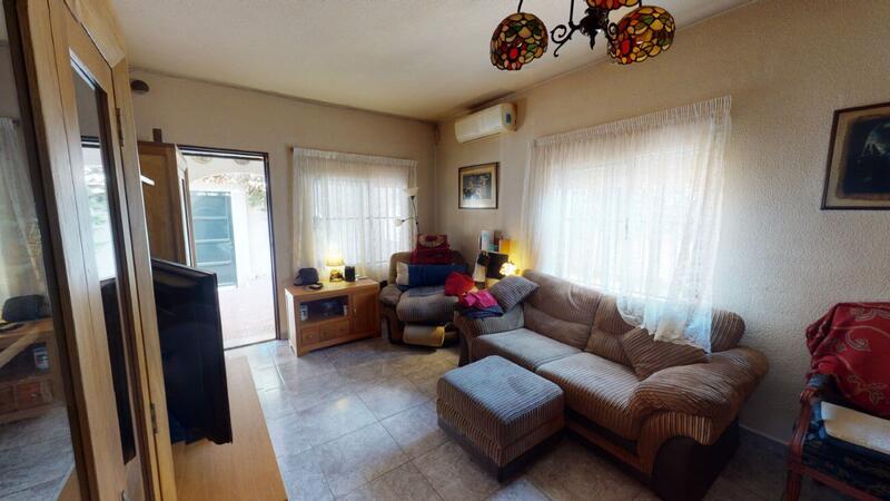 2 Cuarto Villa en venta