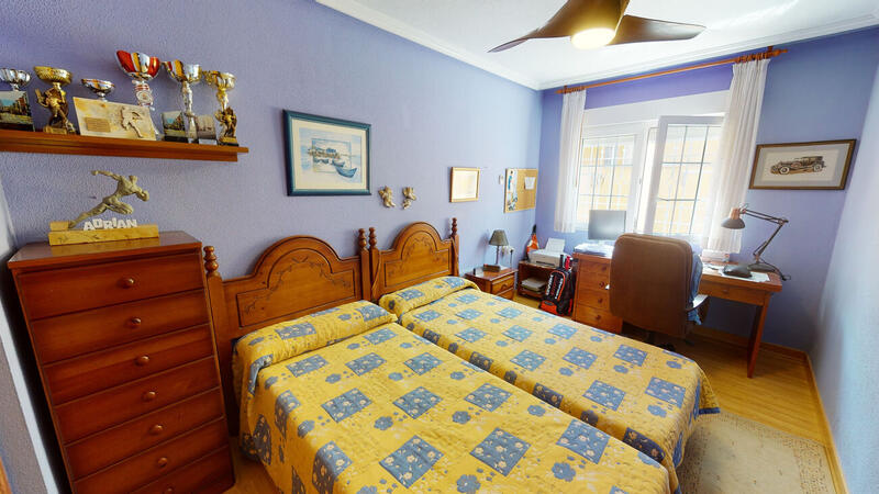 6 Cuarto Villa en venta