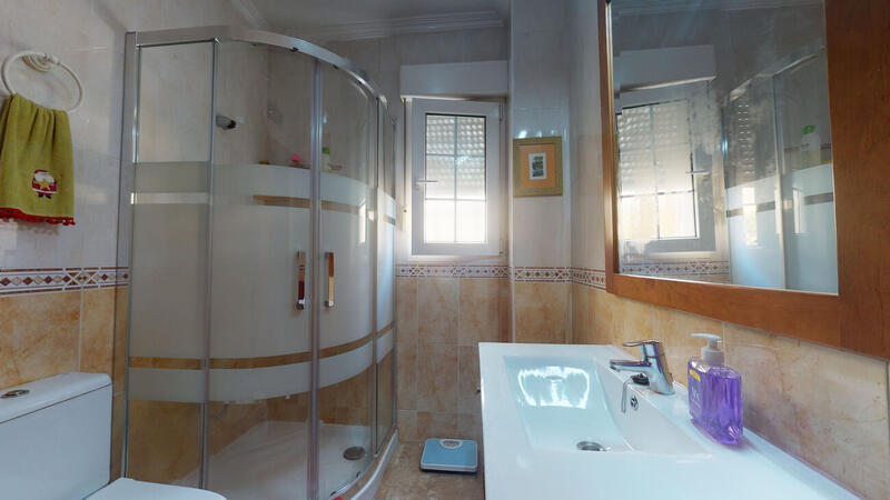 6 Cuarto Villa en venta