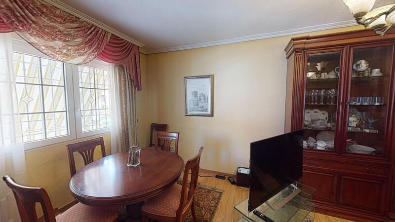 6 Cuarto Villa en venta