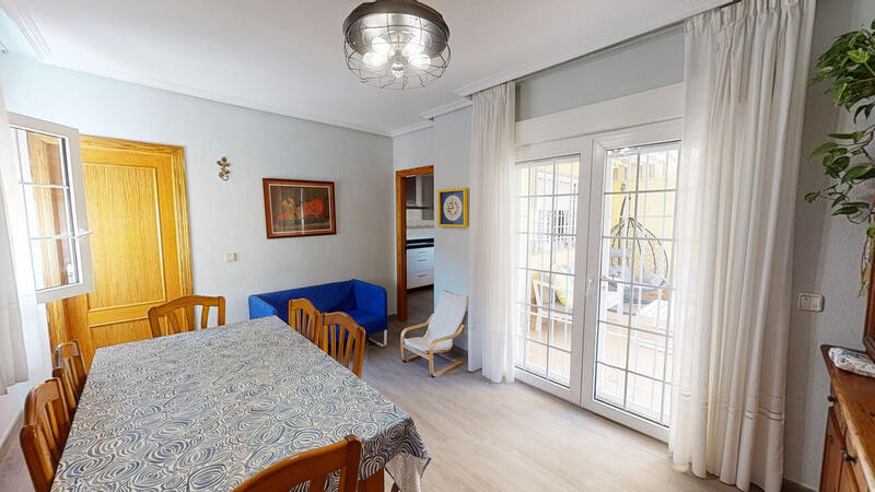 6 Cuarto Villa en venta