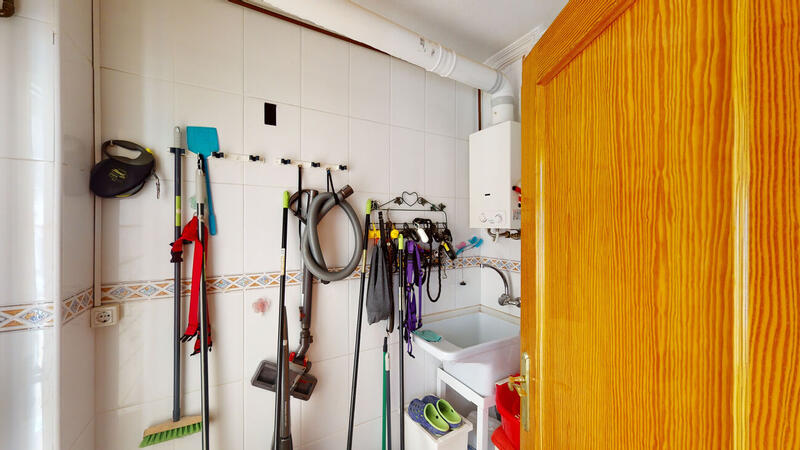 6 Cuarto Villa en venta
