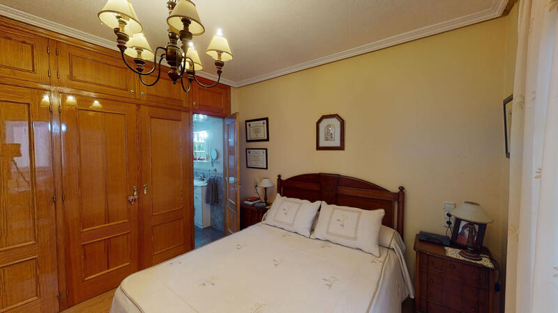6 Cuarto Villa en venta