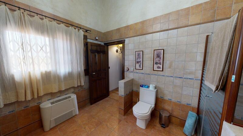 6 Cuarto Villa en venta