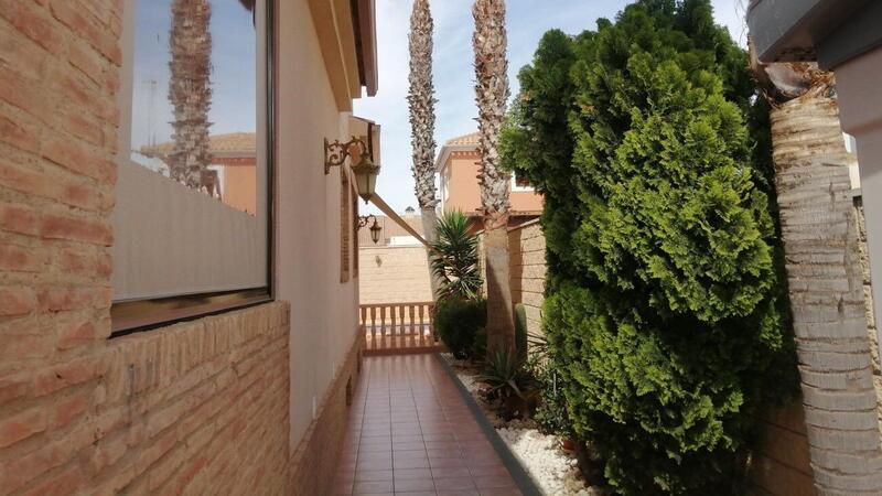 4 Cuarto Villa en venta