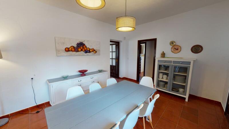 8 Cuarto Villa en venta