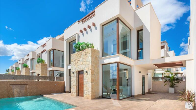 Villa for sale in Los Montesinos, Alicante