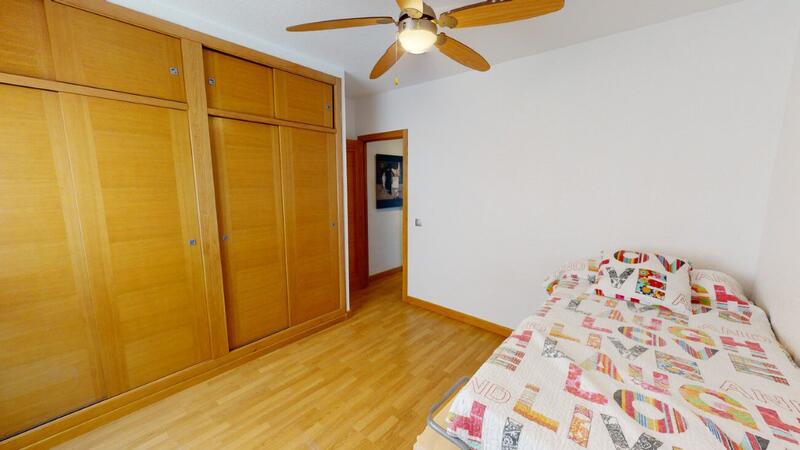 2 slaapkamer Appartement Te koop