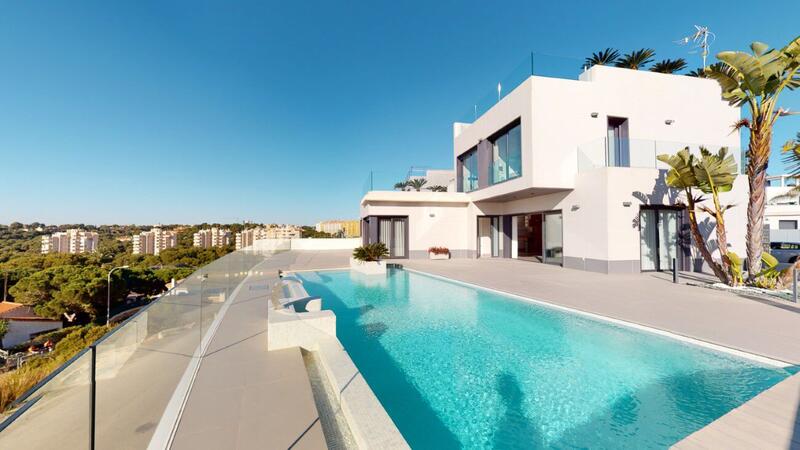 Villa til salgs i Dehesa de Campoamor, Alicante