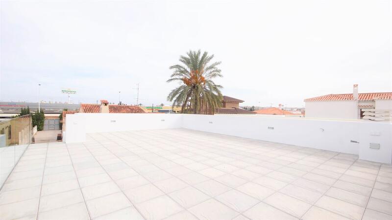 3 Cuarto Villa en venta