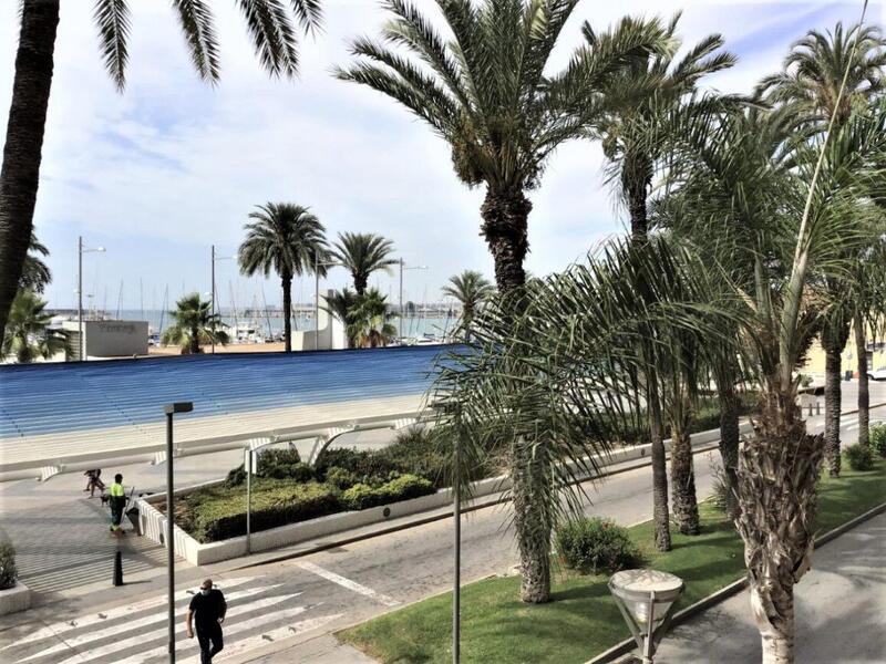 квартира продается в Torrevieja, Alicante