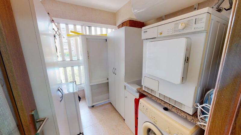 4 bedroom Apartment for sale