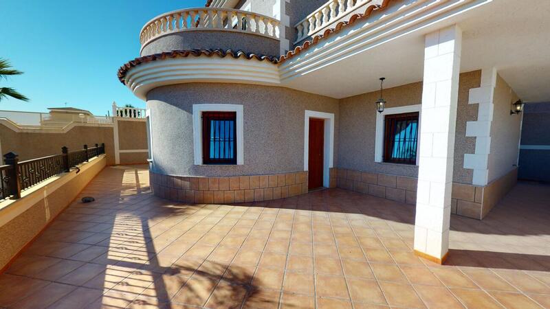 3 Cuarto Villa en venta