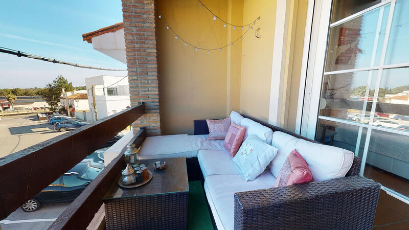 3 Schlafzimmer Stadthaus zu verkaufen