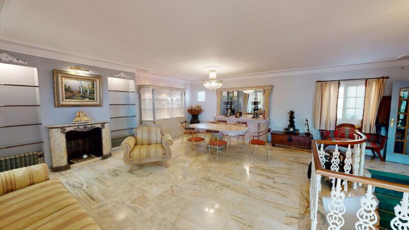 4 bedroom Apartment for sale