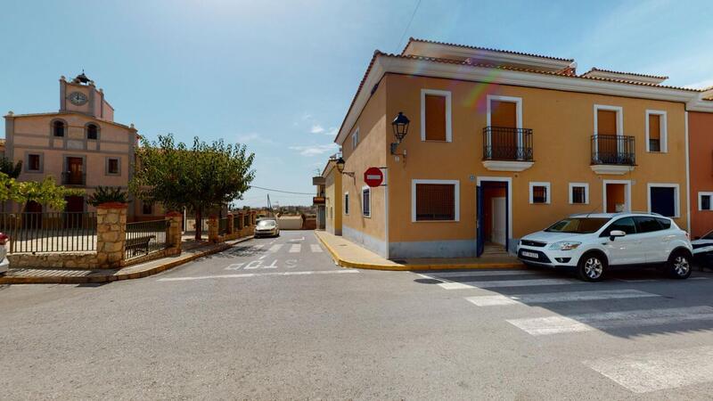 Townhouse for sale in Villajoyosa, Alicante