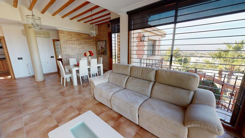 4 Cuarto Villa en venta