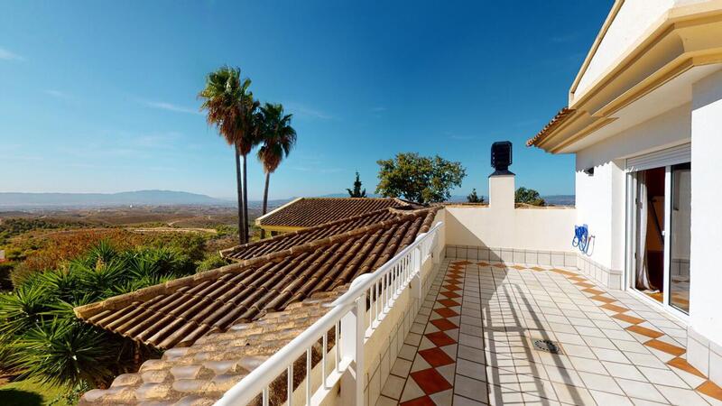 7 chambre Villa à vendre