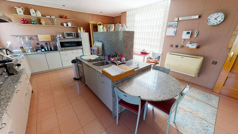 7 chambre Villa à vendre