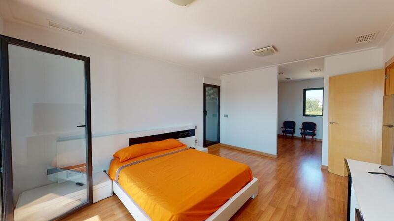 4 Schlafzimmer Villa zu verkaufen
