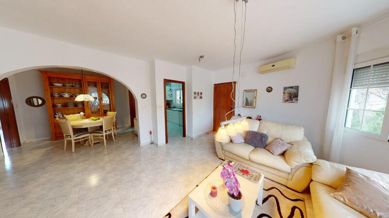 6 Cuarto Villa en venta