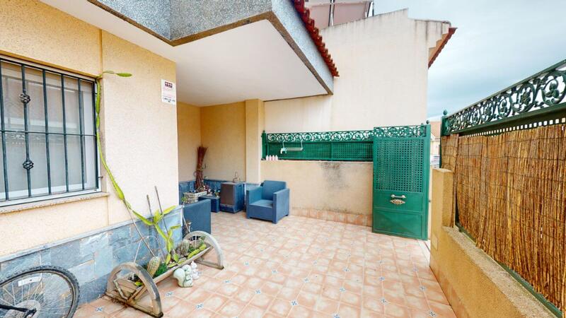 3 bedroom Townhouse for sale