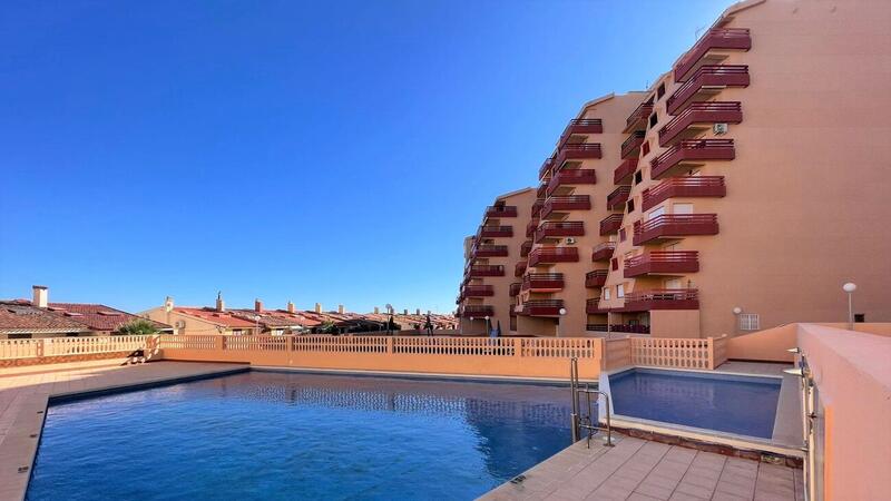 Apartamento en venta en La Manga del Mar Menor, Murcia