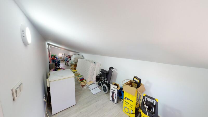 4 Cuarto Villa en venta