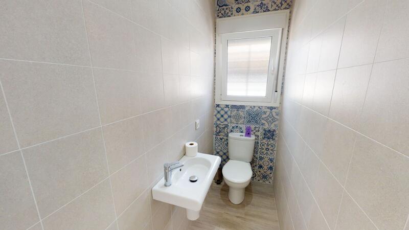 4 Cuarto Villa en venta