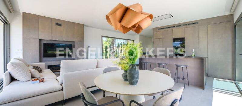 3 Cuarto Villa en venta