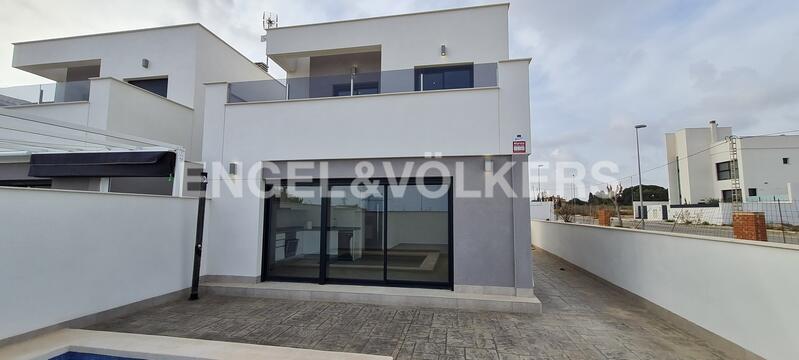 3 bedroom Villa for sale