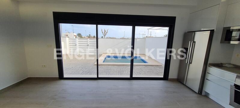 3 bedroom Villa for sale