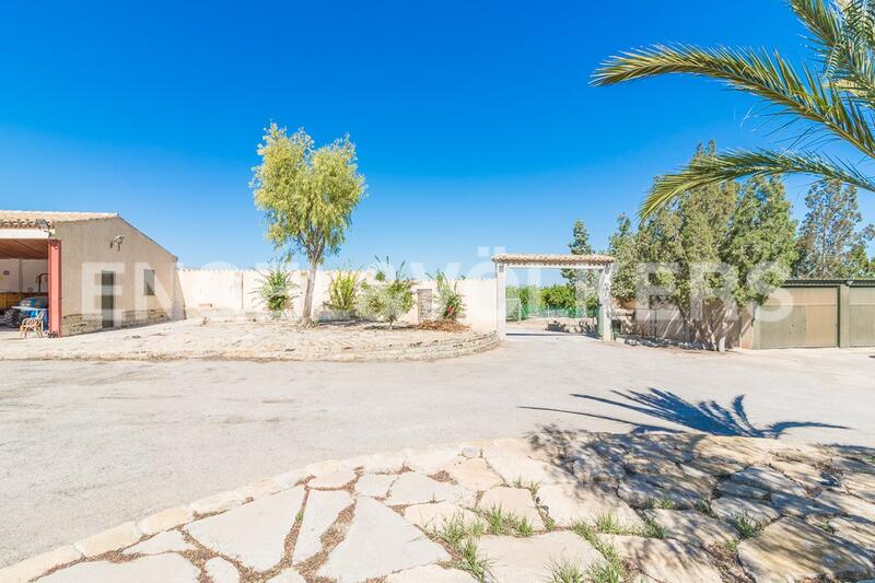 6 sovrum Villa till salu