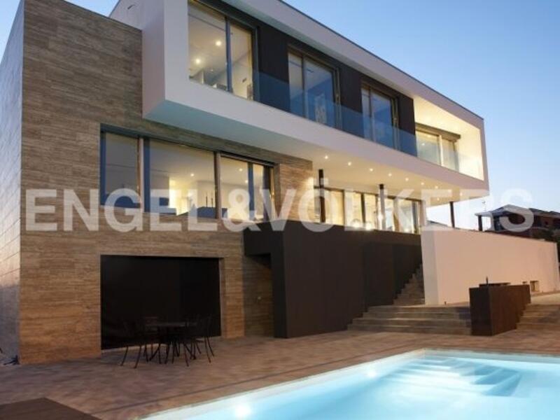 Villa til salgs i Pilar de la Horadada, Alicante