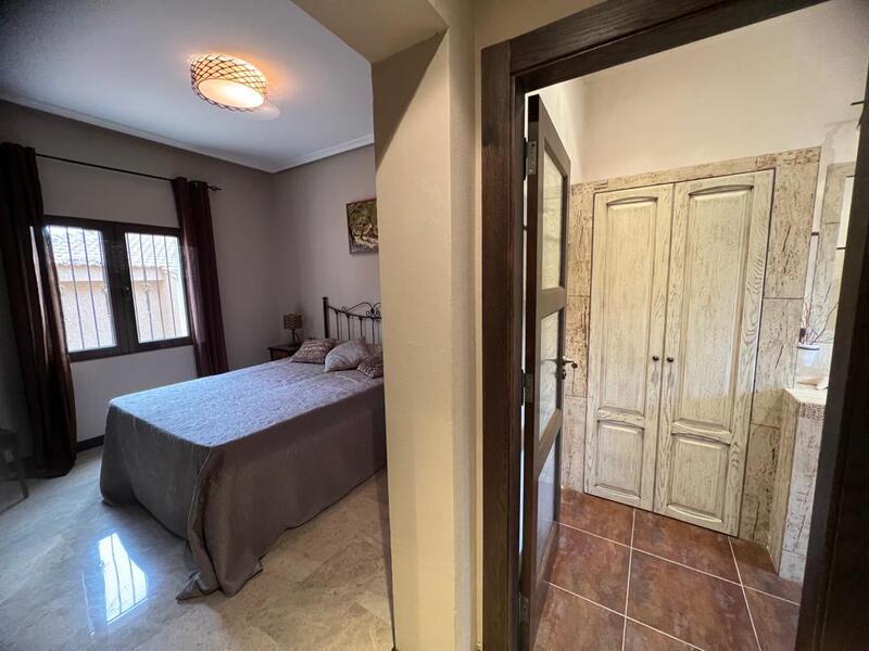 6 Cuarto Villa en venta