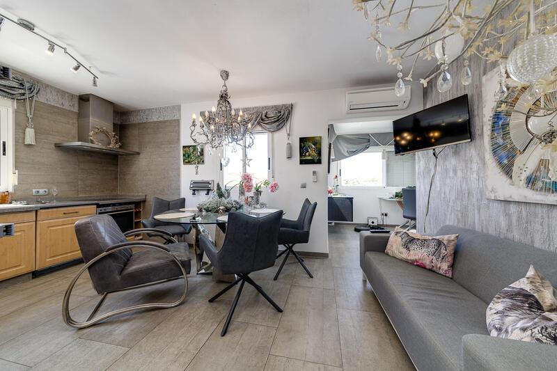 7 bedroom Villa for sale
