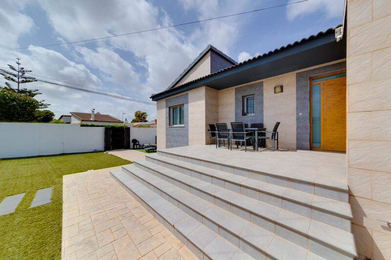 3 slaapkamer Villa Te koop