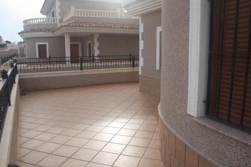 3 Cuarto Villa en venta