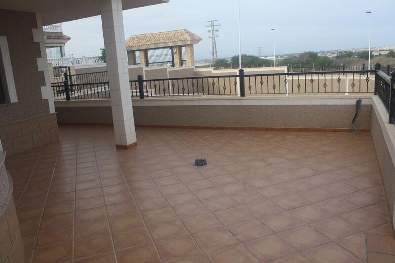 3 Cuarto Villa en venta