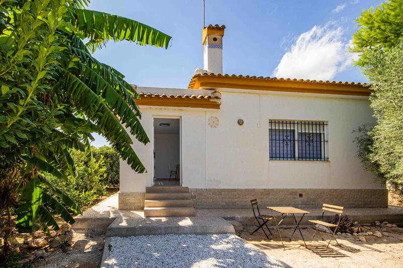 Landsted til salg i Los Montesinos, Alicante