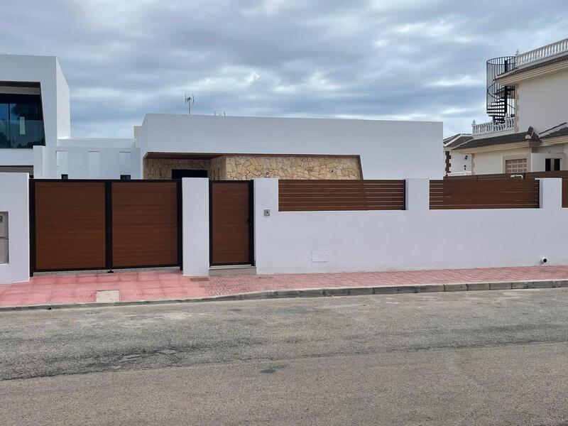 4 bedroom Villa for sale