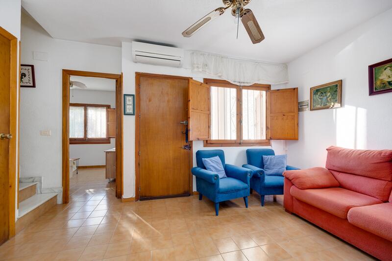 3 slaapkamer Gezinswoning Te koop