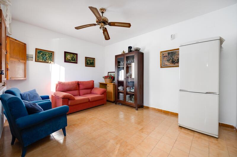 3 slaapkamer Gezinswoning Te koop