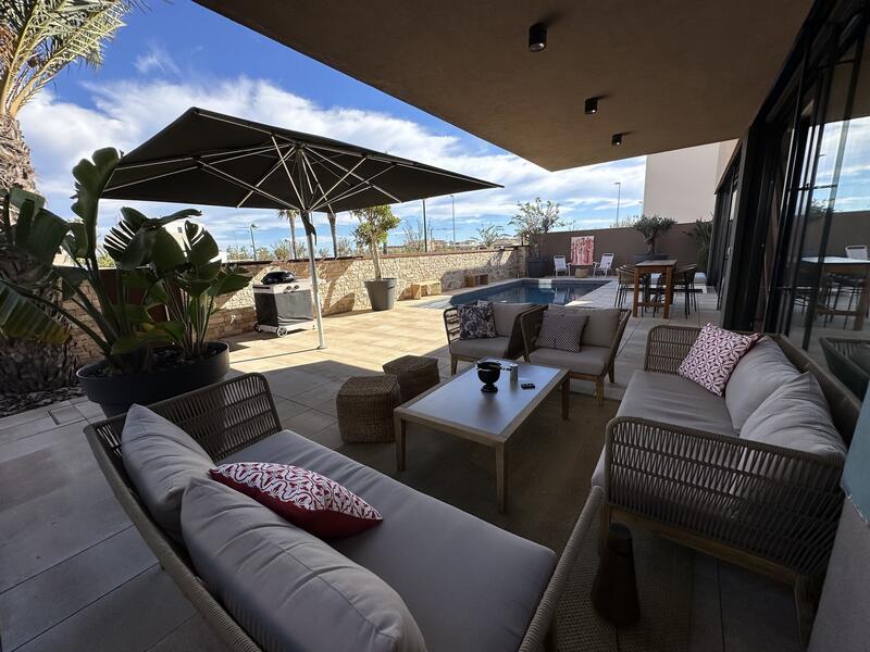 4 Cuarto Villa en venta