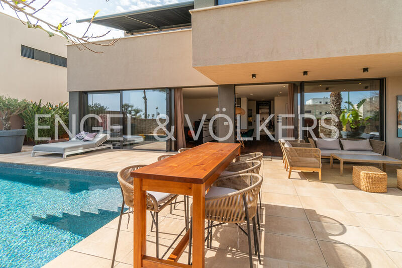 4 Cuarto Villa en venta