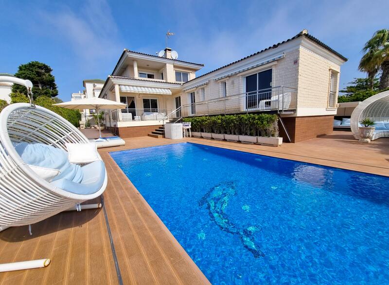 Villa till salu i Torrevieja, Alicante