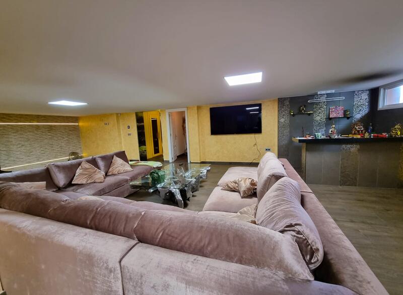 5 soverom Villa til salgs