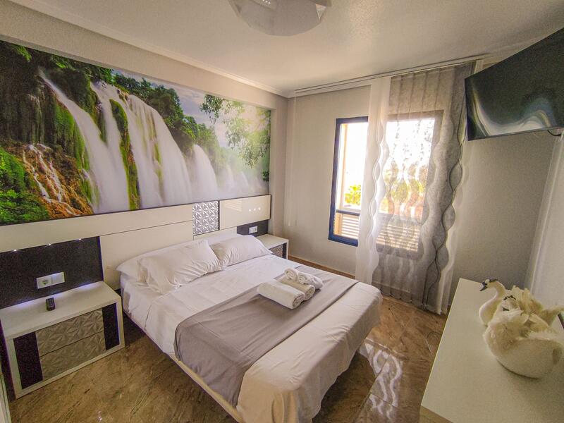 2 slaapkamer Appartement Te koop