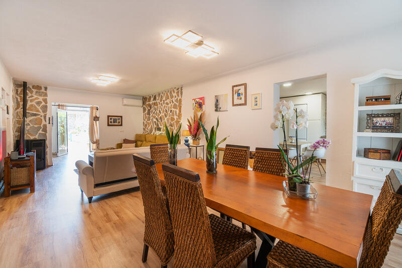 8 bedroom Country House for sale